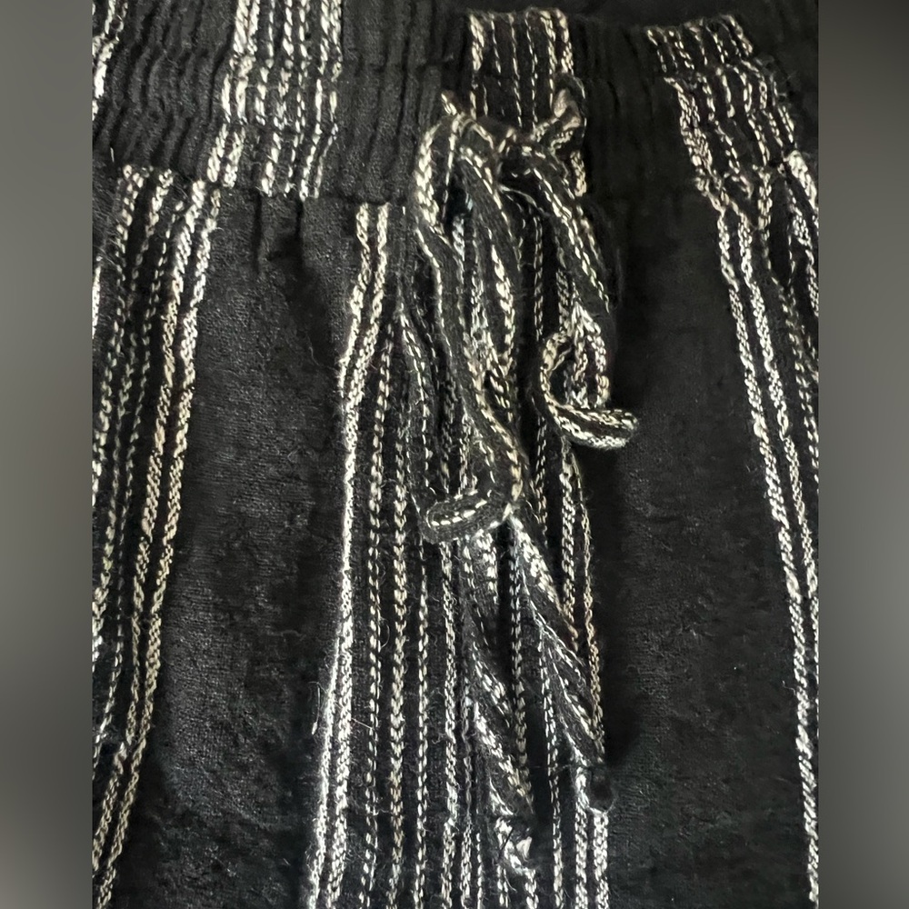 Universal Thread Black and White Drawstring Short - Picture 2 of 5